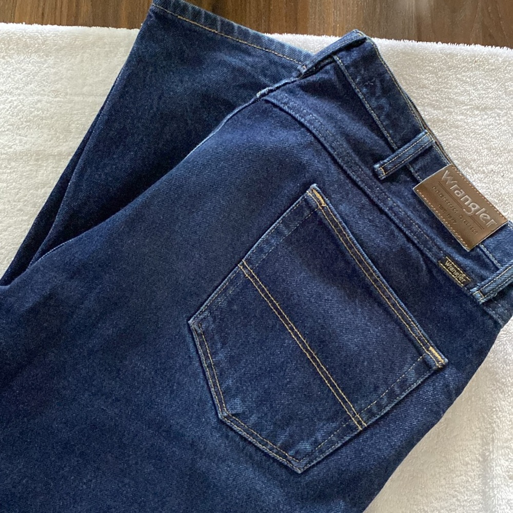 Wrangler Blue Straight Jeans Classic Style - Picture 5 of 7